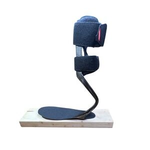 Ottobock WalkOn Reaction Right Small Carbon Fiber Ankle Foot Orthosis AFO Brace